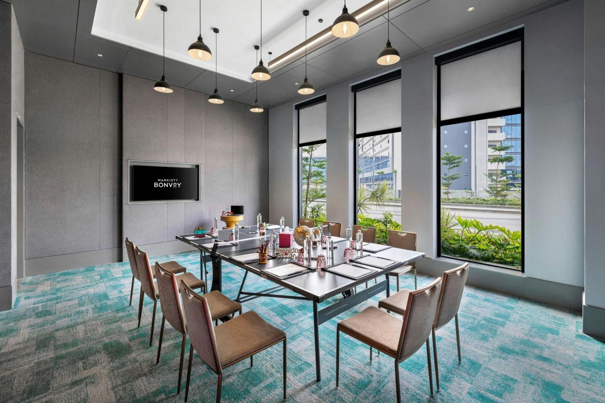 Moxy Bengaluru Airport Prestige Tech Cloud Hotel Devanahalli Kültér fotó