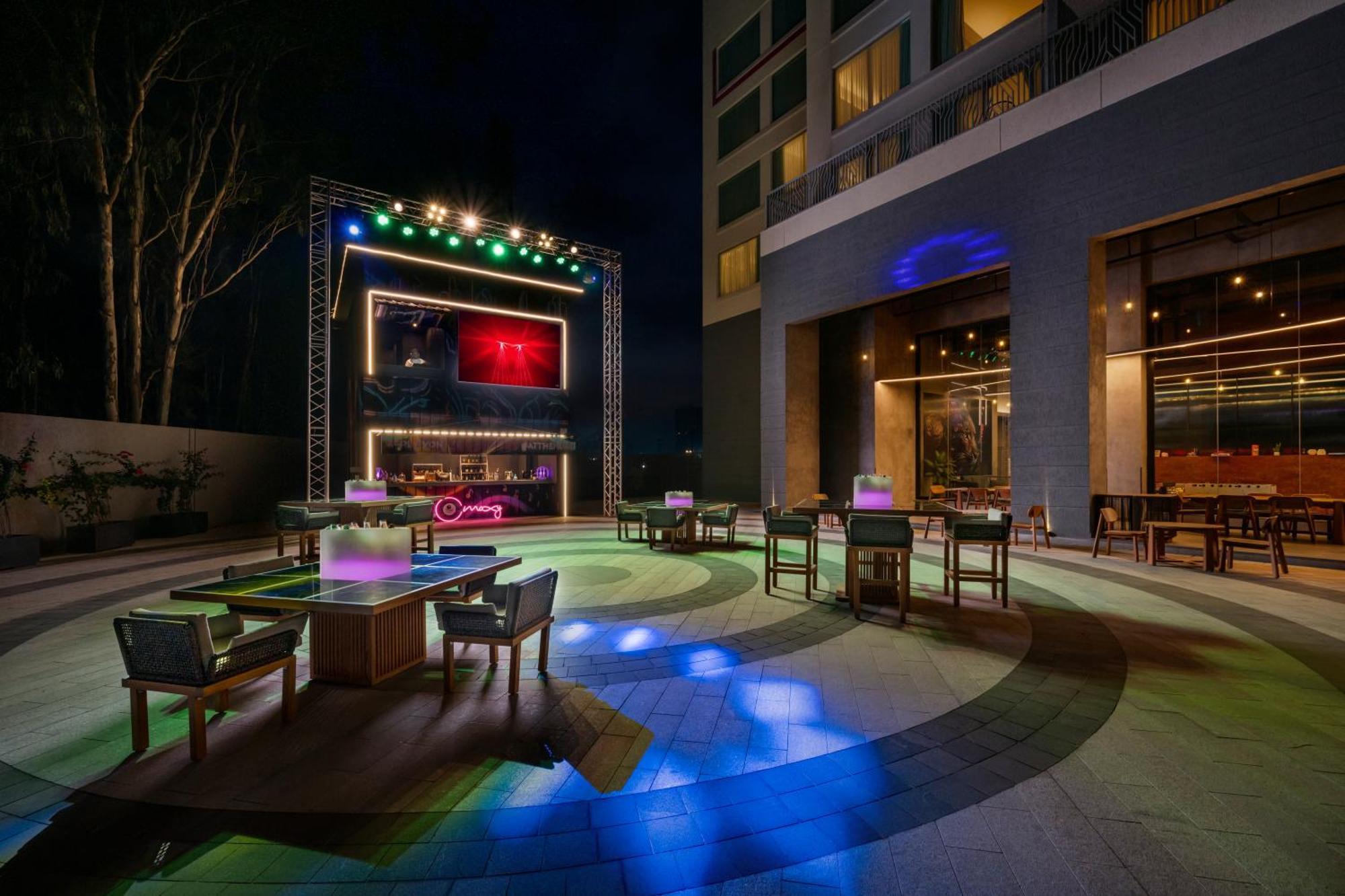 Moxy Bengaluru Airport Prestige Tech Cloud Hotel Devanahalli Kültér fotó
