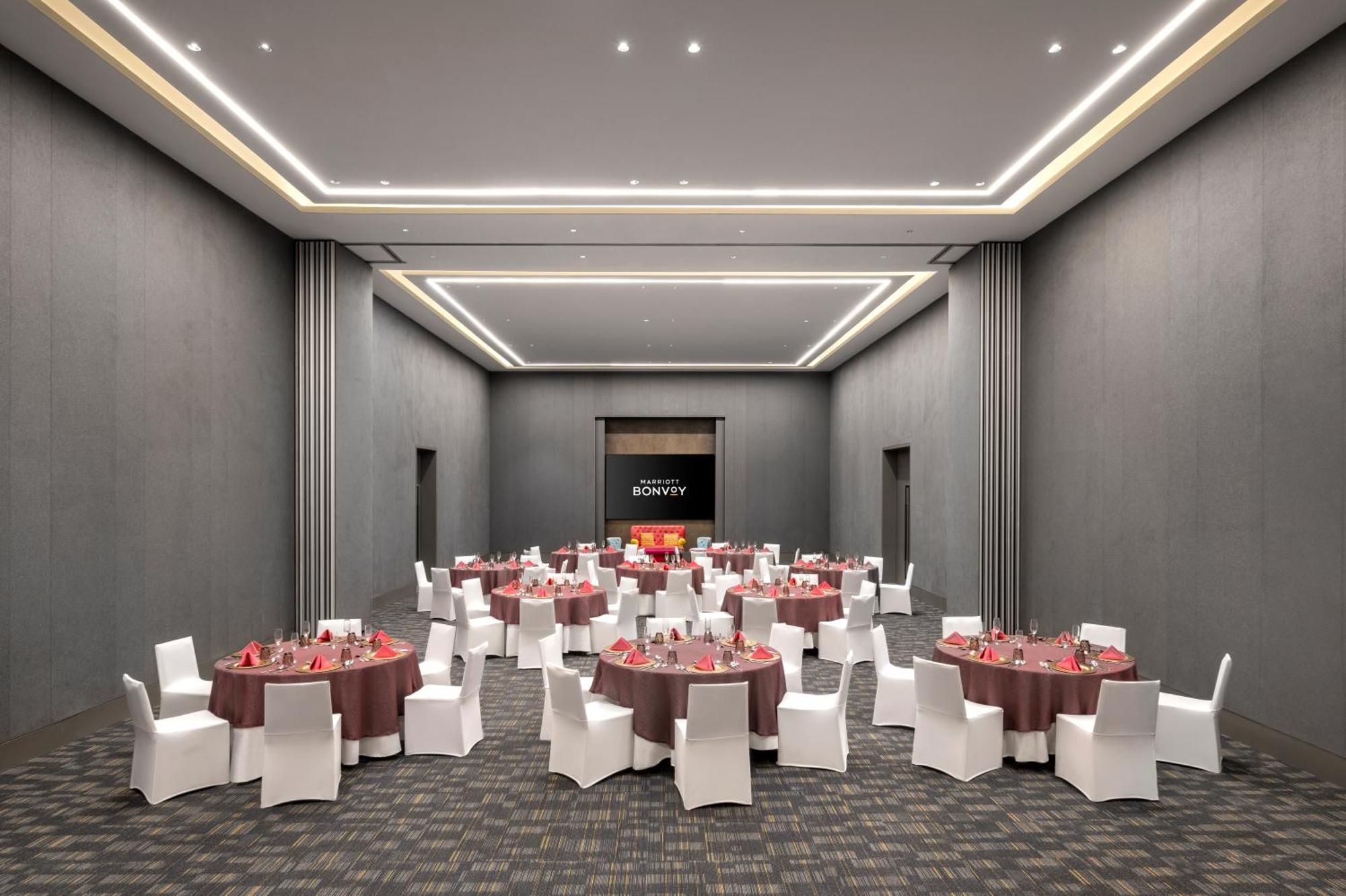 Moxy Bengaluru Airport Prestige Tech Cloud Hotel Devanahalli Kültér fotó